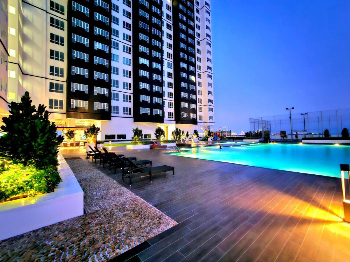 Amber Cove Melaka By Ggmアパートメント エクステリア 写真